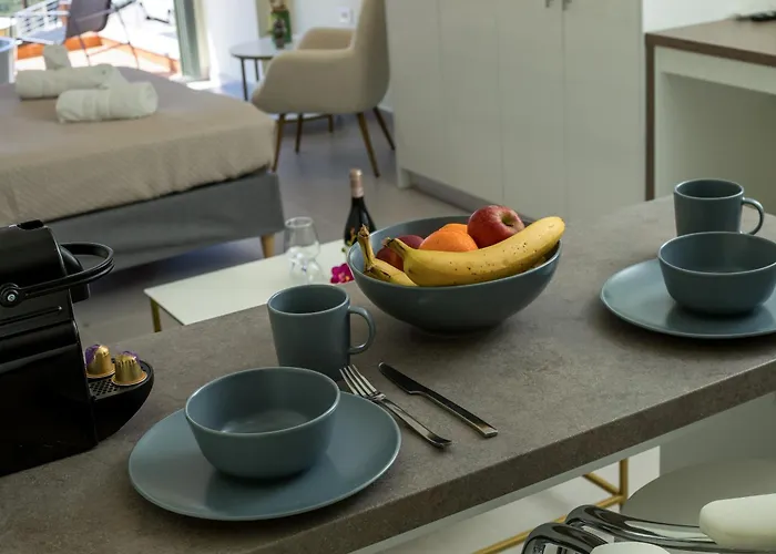 Eden's Azalea Luxury Rhodes City